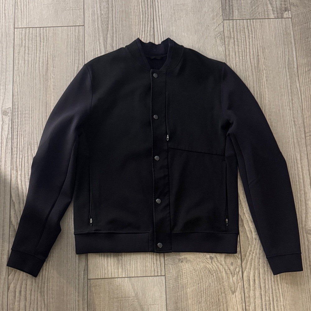 Lululemon Men's Black Bomber Jacket